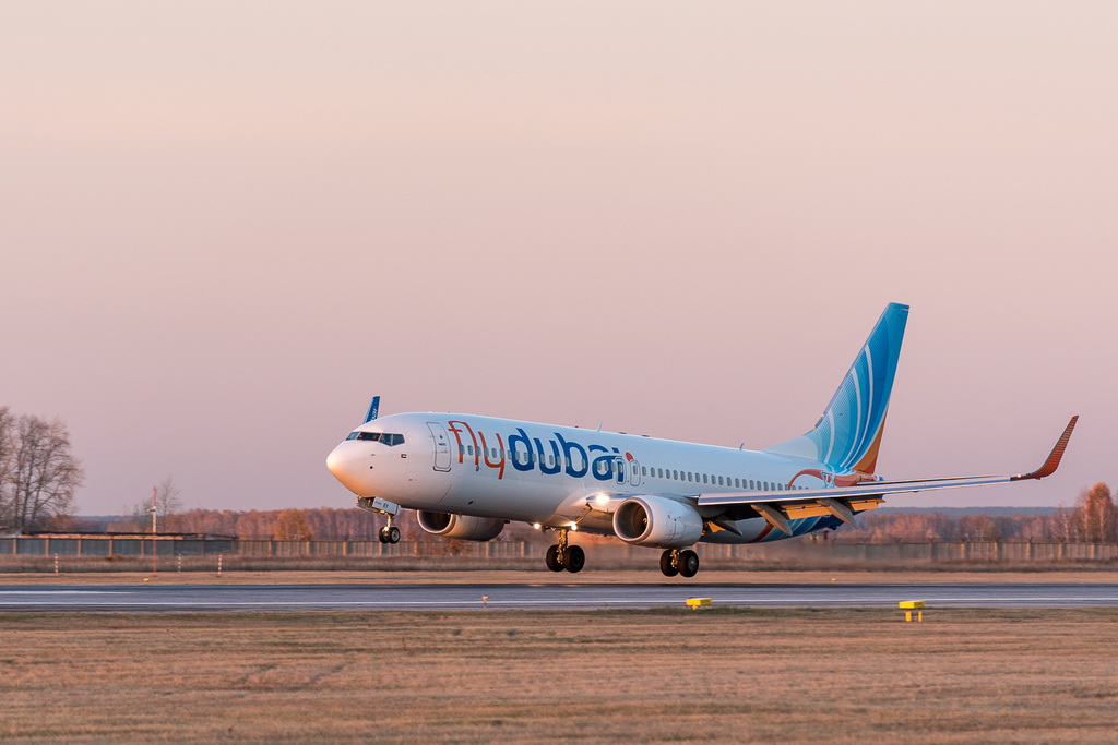 Новосибирск дубай. Flydubai Новосибирск самолет. Flydubai Новосибирск Дубай. FZ 934 flydubai. Дубай самолёт из Новосибирска.